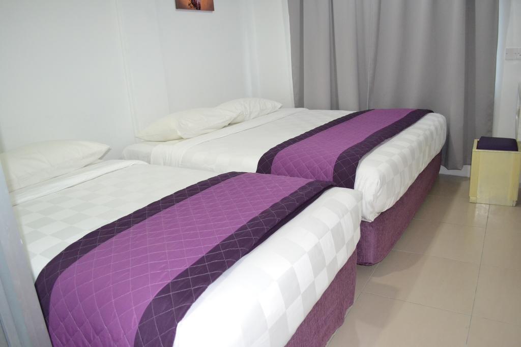 Lavender Hotel Teluk Intan Szoba fotó