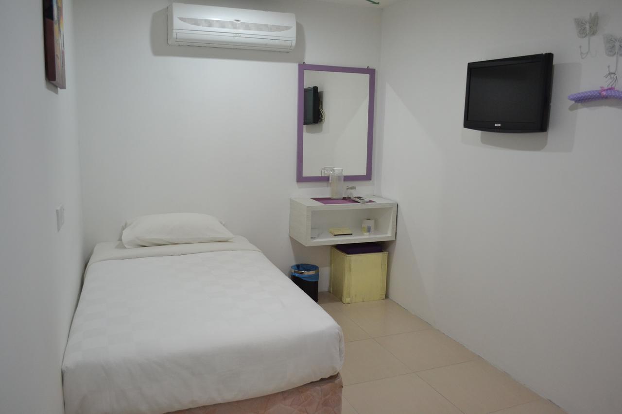 Lavender Hotel Teluk Intan Kültér fotó